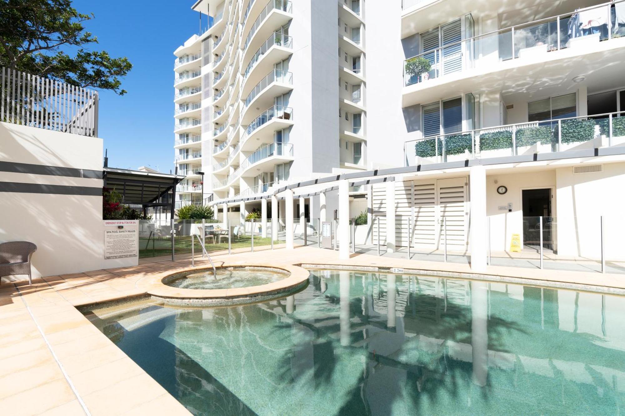 Aspect Caloundra Aparthotel Eksteriør bilde